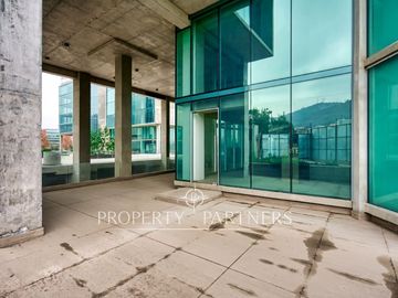 Amplio y Moderno Edificio de Oficinas en Ciudad Empresarial (UF 48/X m2))