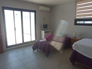 Hermosa Residencia en Cumbres del Lago, Terreno 480 m2, Enorme Jardín,  Sótano..