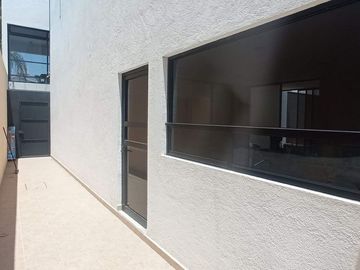 Hermosa Residencia en Cumbres del Lago, Terreno 480 m2, Enorme Jardín,  Sótano..