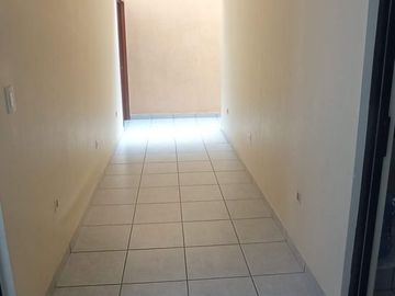 Hermosa Residencia en Cumbres del Lago, Terreno 480 m2, Enorme Jardín,  Sótano..