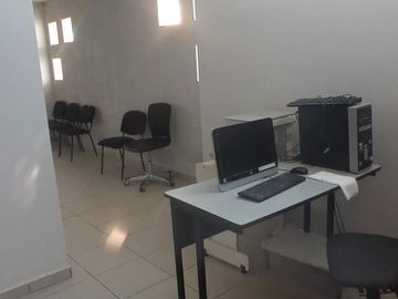 Hermosa Residencia en Cumbres del Lago, Terreno 480 m2, Enorme Jardín,  Sótano..