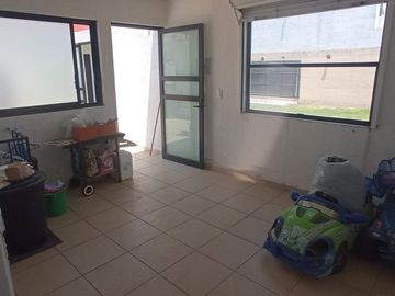 Hermosa Residencia en Cumbres del Lago, Terreno 480 m2, Enorme Jardín,  Sótano..
