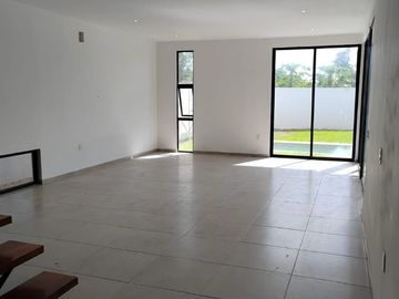 VENTA CASA EN PRIVADA RESIDENCIAL AL NORTE DE MÉRIDA, KIKTEIL, YUCATÁN