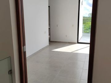 VENTA CASA EN PRIVADA RESIDENCIAL AL NORTE DE MÉRIDA, KIKTEIL, YUCATÁN