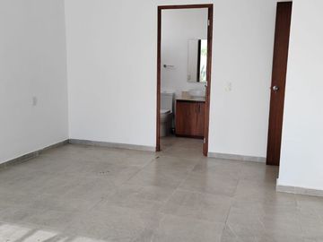VENTA CASA EN PRIVADA RESIDENCIAL AL NORTE DE MÉRIDA, KIKTEIL, YUCATÁN