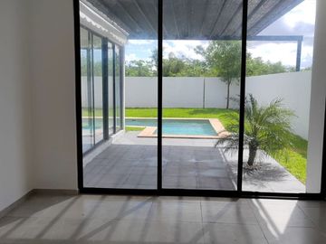 VENTA CASA EN PRIVADA RESIDENCIAL AL NORTE DE MÉRIDA, KIKTEIL, YUCATÁN