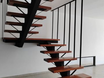 VENTA CASA EN PRIVADA RESIDENCIAL AL NORTE DE MÉRIDA, KIKTEIL, YUCATÁN