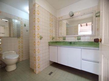 casa en venta en camino real. Cod V101500