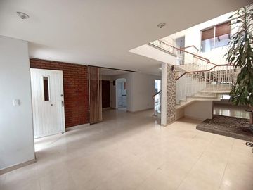 casa en venta en camino real. Cod V101500