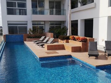 VENTA DE DEPARTAMENTO CON VISTA AL MAR EN MOCAMBO ARLETTE FLORES