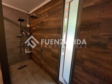 Parcela en venta en Lampa con Piscina