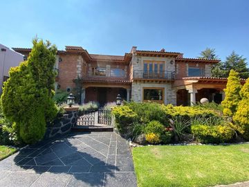 Paseo de los Cedros