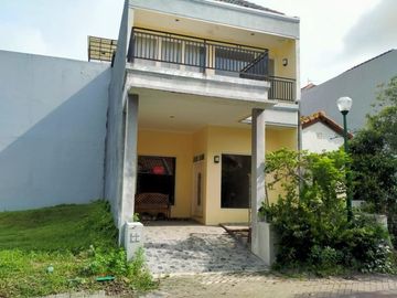 Dijual rumah,aset taman puspa Citraland surabaya