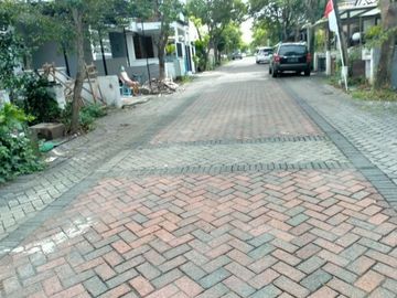 Dijual rumah,aset taman puspa Citraland surabaya