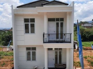 Rumah dijual mewah ala resort cantik rasa villa murah 2LT 500JTan di Cinunuk