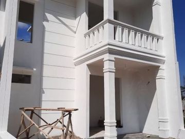 Rumah dijual mewah ala resort cantik rasa villa murah 2LT 500JTan di Cinunuk