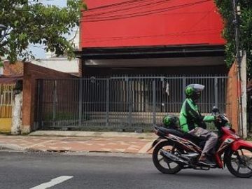 Ruko 2 lantai Disewakan di Jl Kedungsari, Surabaya