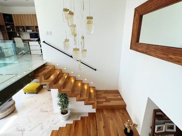 SE VENDE CASA EN LAGO DE JURIQUILLA