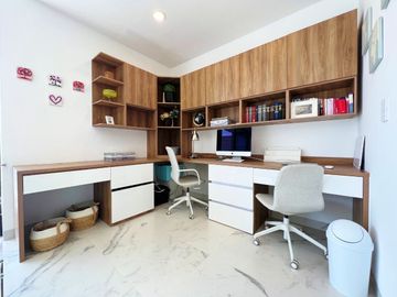 SE VENDE CASA EN LAGO DE JURIQUILLA