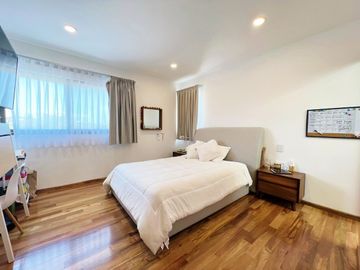 SE VENDE CASA EN LAGO DE JURIQUILLA