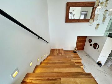SE VENDE CASA EN LAGO DE JURIQUILLA