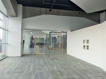 OFICINA O LOCAL EN VENTA DE 158m2 EN TORRE JV3, PLANTA BAJA, ZONA ANGELÓPOLIS!