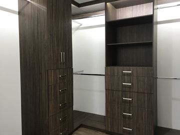 Departamento de lujo con amenidades, áreas comunes, Gym, alberca, roof, ludoteca y más.