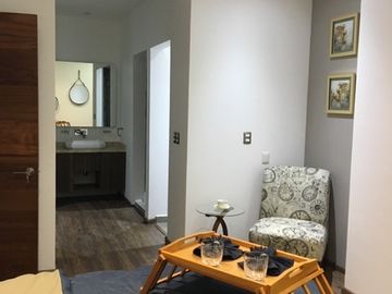 Departamento de lujo con amenidades, áreas comunes, Gym, alberca, roof, ludoteca y más.