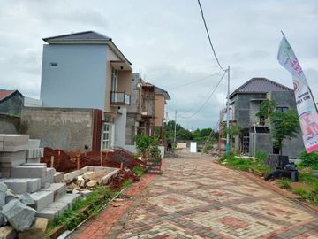 Rumah syariah KPR SYARIAH Strategis nyaman di Jakarta Timur