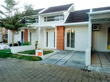 RUMAH CLUSTER MODERN DEKAT BANDARA DI MANADO