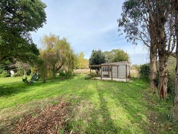 LATORRE PROP. VENDE CASA QUINTA SOBRE 3.900 M2 DE TERRENO - ZONA CLUB INDEPENDIENTE