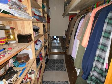 LATORRE PROP. VENDE CASA QUINTA SOBRE 3.900 M2 DE TERRENO - ZONA CLUB INDEPENDIENTE