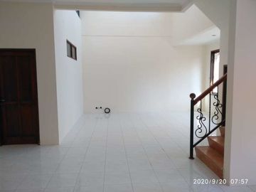 Rumah Dijual/Disewakan Nginden NI
