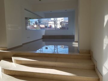 Semipiso en venta en Lanus Oeste
