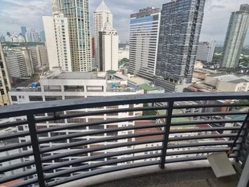 Decently Decorated 1BR For Sale in Greenbelt Excelsior 12M WITH PARKING