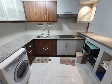 Decently Decorated 1BR For Sale in Greenbelt Excelsior 12M WITH PARKING