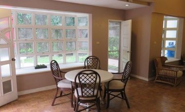 House for rent in Cebu City, Gated in Banilad steps to away to mall