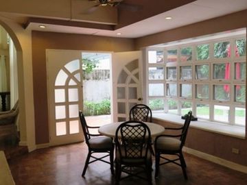 House for rent in Cebu City, Gated in Banilad steps to away to mall