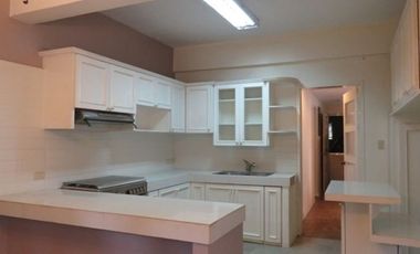 House for rent in Cebu City, Gated in Banilad steps to away to mall