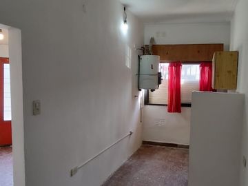Departamento Tipo Casa en venta en Remedios de Escalada Este