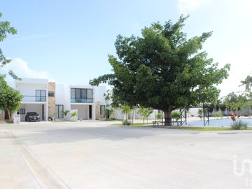 CASA EN VENTA  AL NORTE DE MERIDA CHOLUL