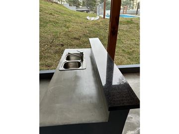 Excelente Casa en Barrio Deportivo 1- Costa Esmeralda.