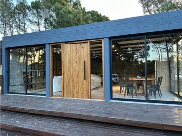 Excelente Casa en Barrio Deportivo 1- Costa Esmeralda.