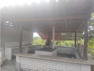MARAVILLOSA FINCA EN QUIMBAYA