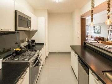 Departamento con techos altos, piscina, pet friendly, spa en venta, Bosque Real