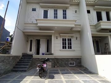 Dijual Rumah Cluster Mewah di Cilandak KKO Jakarta Selatan