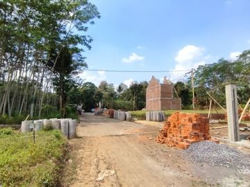 DAPATKAN RUMAH CANTIK DI KAWASAN RAMAI DEKAT TOL MADYOPURO