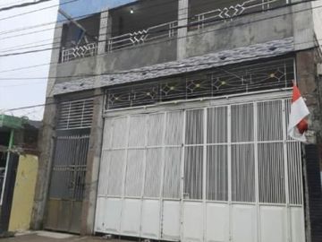 Rumah Kos kedinding lor, Strategis