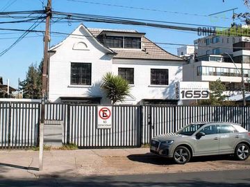 Oficina en Venta en Américo Vespucio