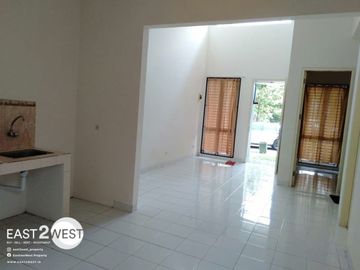 Dijual Rumah di The Icon Cluster Simplicity BSD Depan taman, Baru Selesai Renovasi